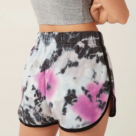 NWT VS PINK SET - Picture 9 of 13